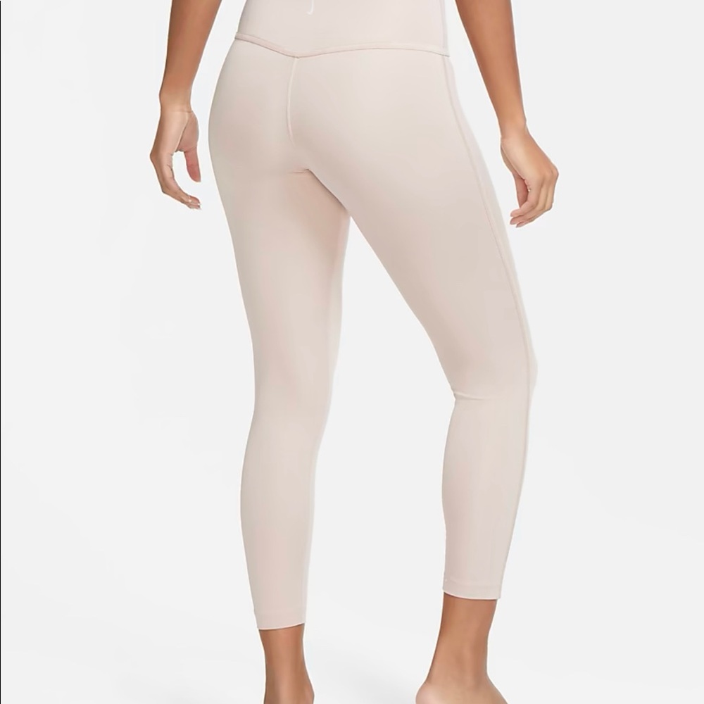 Nike yoga pants